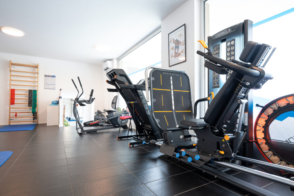 Macchinari della palestra riabilitativa – Fisioterapia Torriani, Vacallo